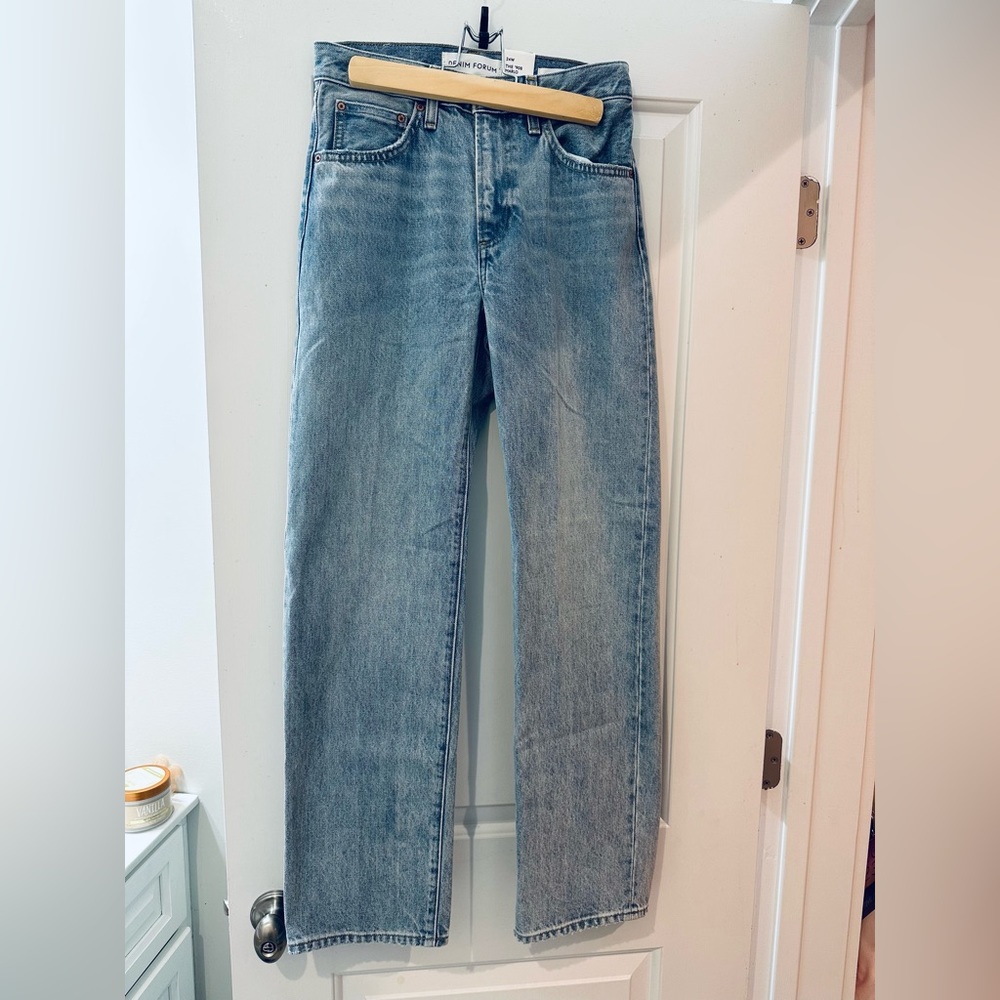 NWT Aritzia Jeans, never worn 90’s Marlo High Rise Baggy Jean, Brand-Denim Forum